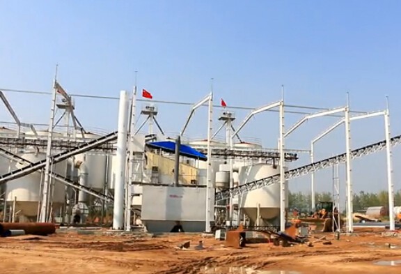 腻子粉（白云石）生产Production of putty powder (whitecloudstone).jpg